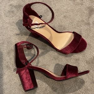 Velvet sandals